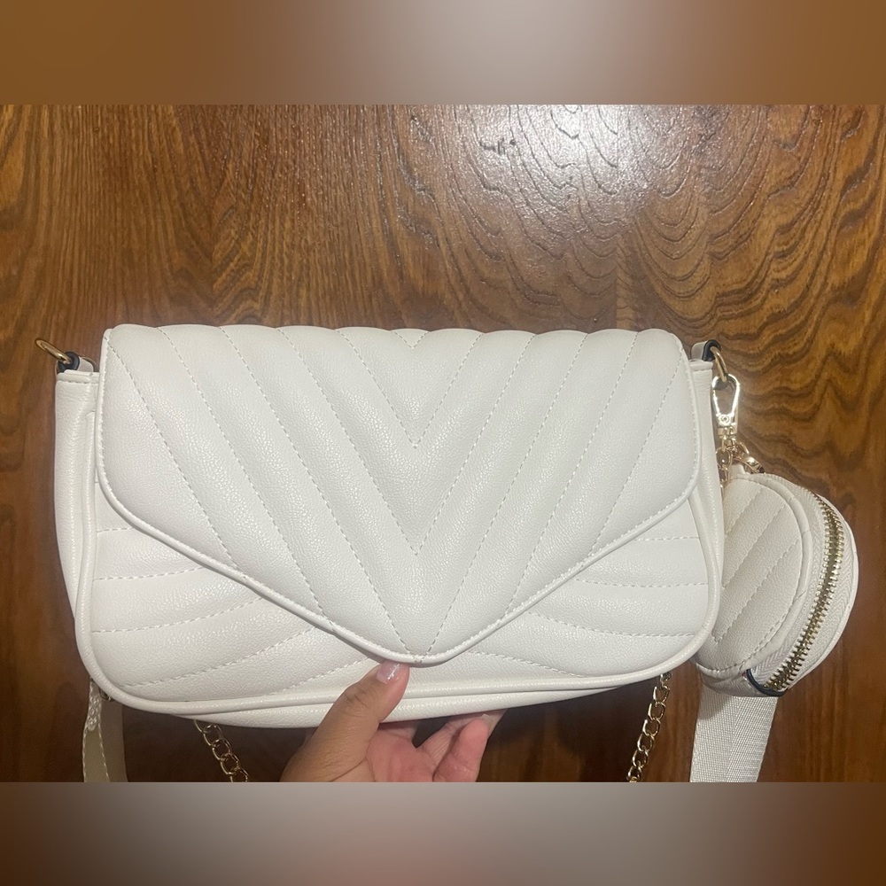White Purse Medium Sized